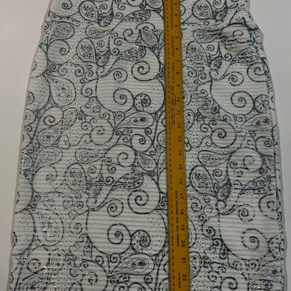 LuLaRoe Elegant Silver Patterned Women's Cassie Pencil Skirt - Picture 4 of 7
